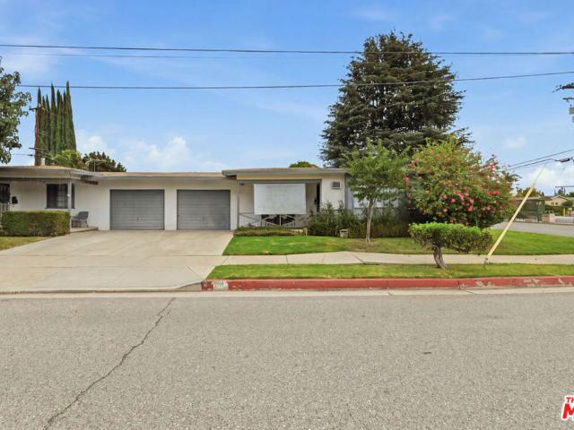 110 N Barranca Avenue