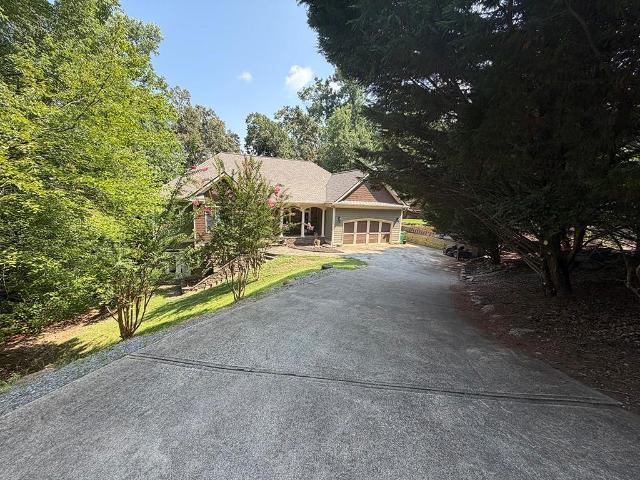 110 N Cypress Ct