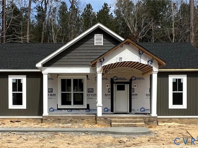 110 Nicholson Dr, Wakefield, VA 23888 | MLS #2602
