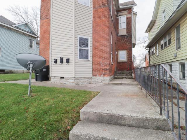 110 S Cowen Street