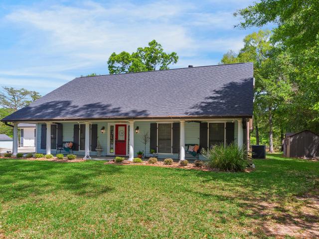 110 Sandalwood Dr, New Iberia, LA 70563 | MLS #RA2600002