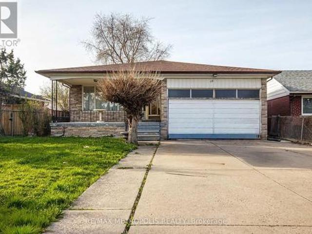 110 Stevenson Road, Toronto, ON, M9V 2B5 house for sale | Listing ID W13821 | Royal LePage
