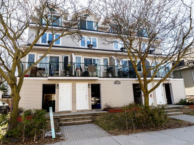 110 stirling avenue 6ottawa on k1y 1r1
