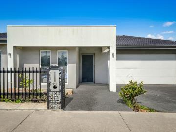 110 Sustainable Drive, Craigieburn