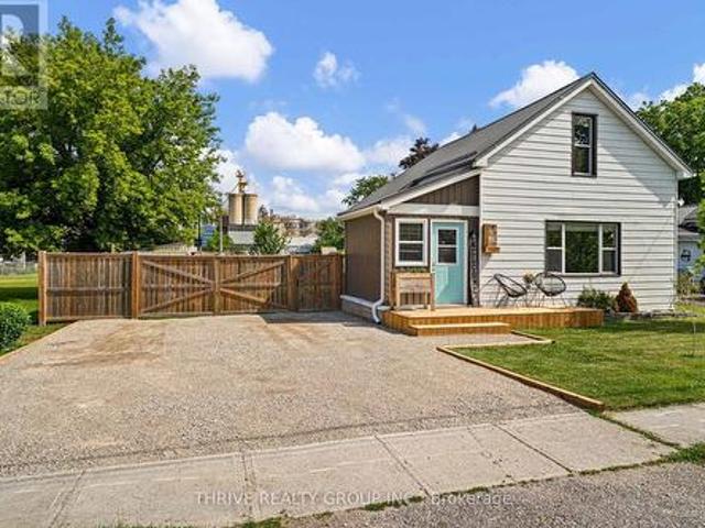 110 Queen Street, Bluewater Hensall, ON, N0M 1X0 house for sale | Listing ID X13505 | Royal LePage