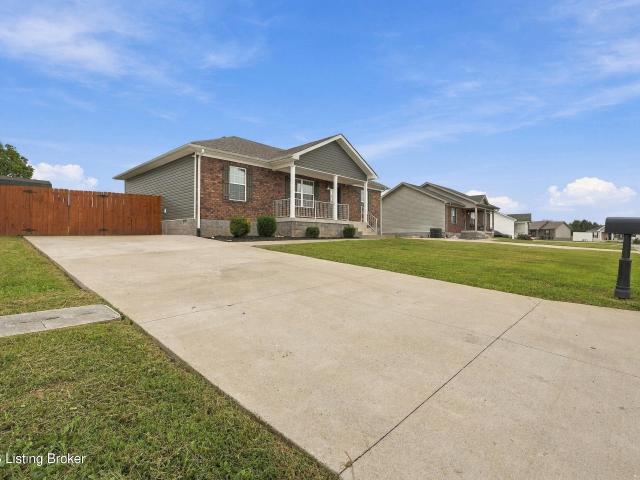 110 Redwood Dr