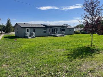110 E. Latah Ave