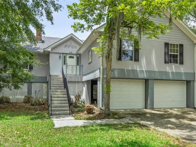 110 W Pearl Drive