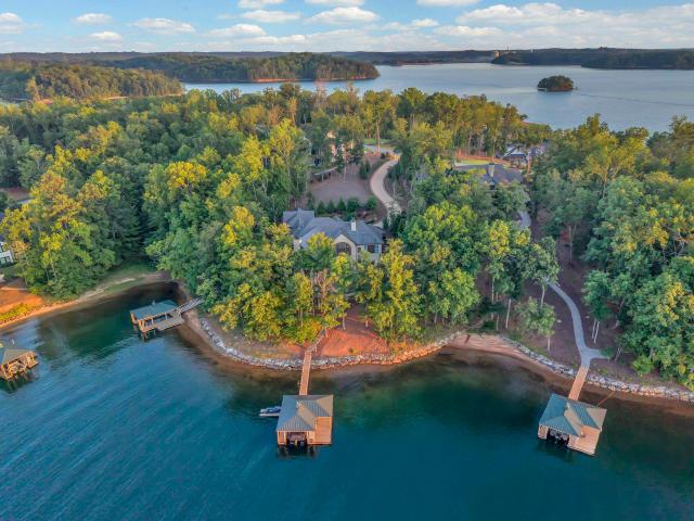 110 Waterfern Court
