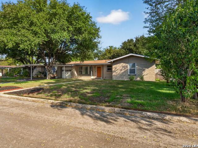 110 Westchester Dr