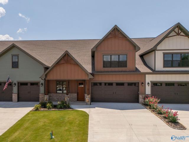 110 Whistling Straits Way, Guntersville, AL