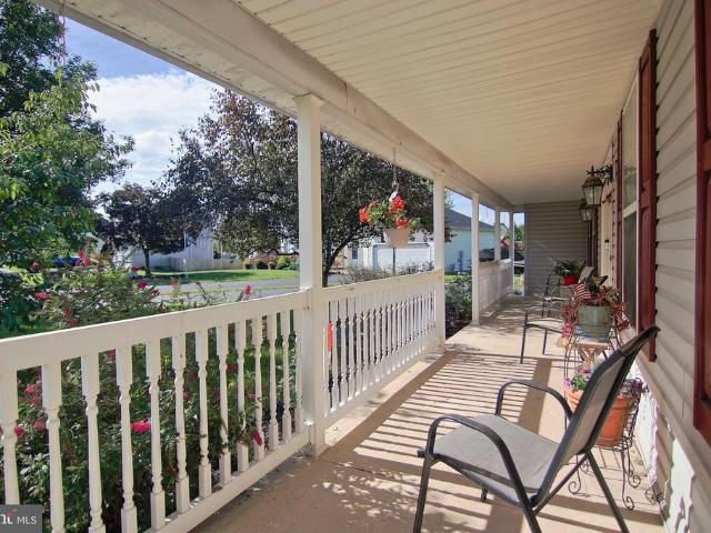 110 Willow Lane