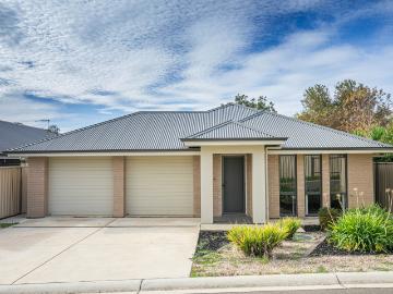 Mount Barker, South Australia, Adelaide Hills, South Australia