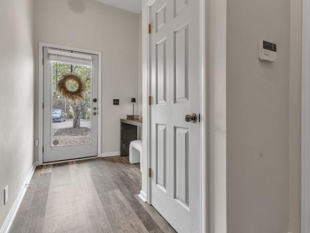 110 Villa View Ct
