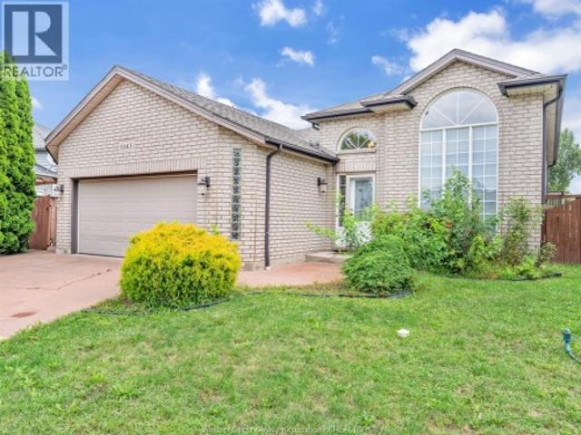 11143 Ancona Crescent, Windsor, ON, N8R 2K2 house for sale | Listing ID 26021 | Royal LePage