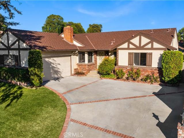 1114 N Acacia Avenue
