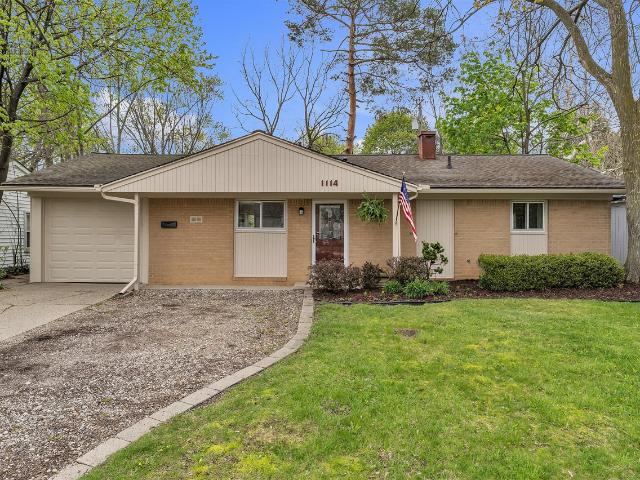 1114 N Maple Road