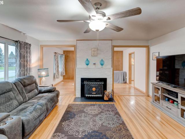 1114 NE 129TH ST
