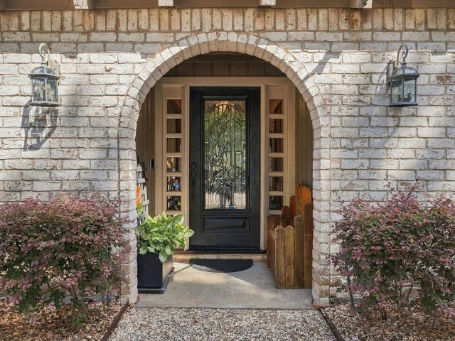 1114 Appleford Drive