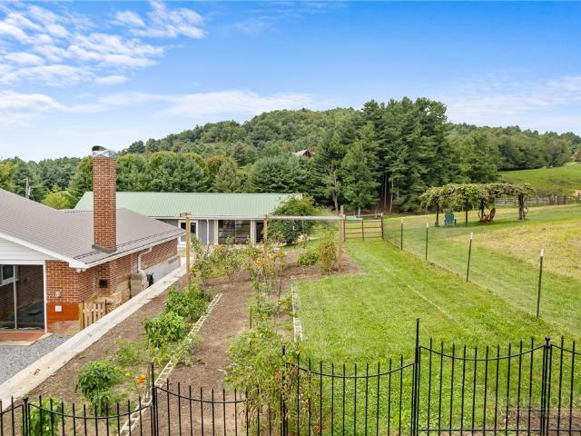 1114 Bledsoe Creek Road