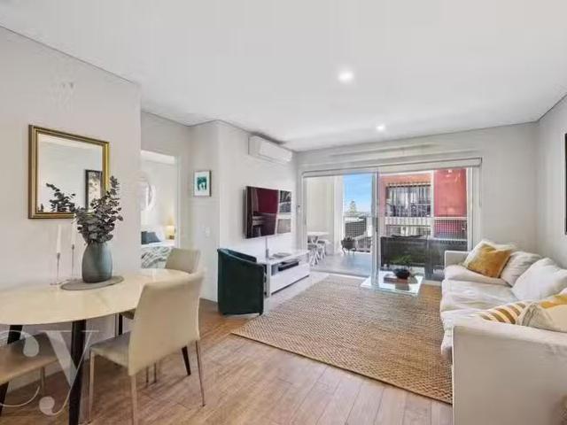 11/14 Lime Street, North Fremantle, WA 6159