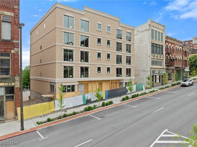1115 Main Street 4B