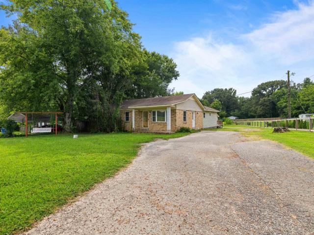 1115 feathers chapel rd