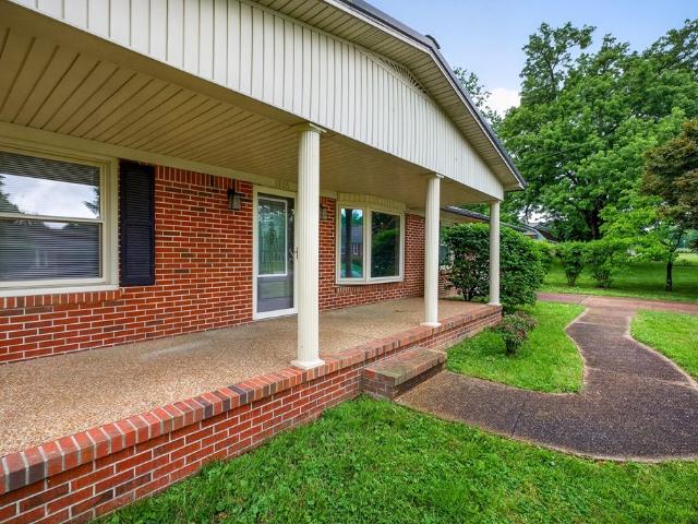 1115 Patrick St