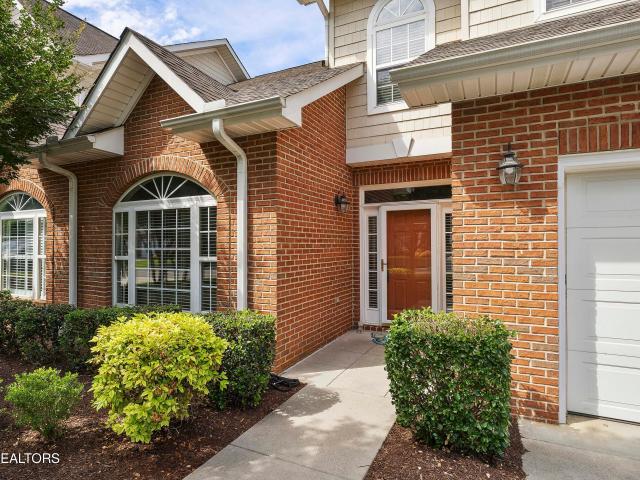 1115 Treymour Way 6