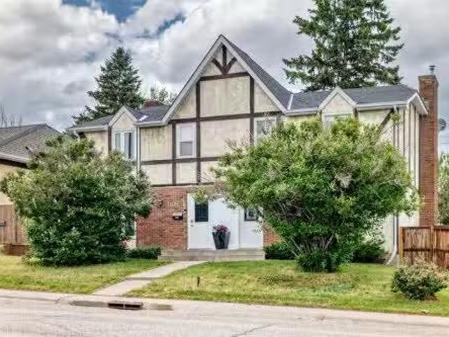 11169 Sacramento Drive Sw, Calgary, AB, T2W 0J6 house for sa.