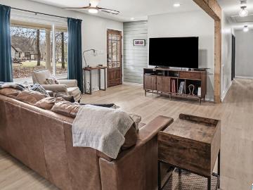 1116 Lake Park Drive