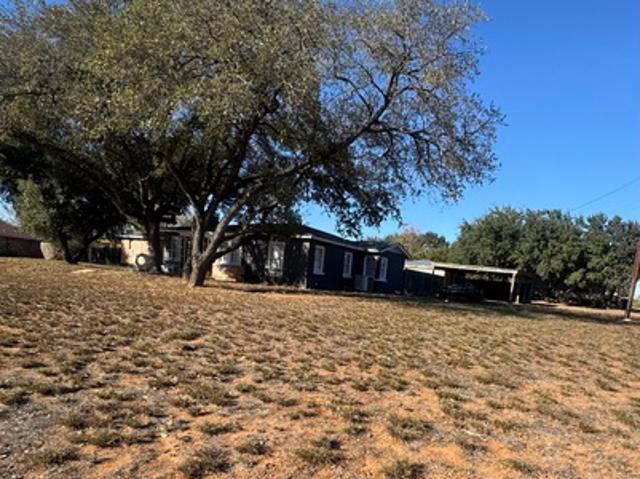 1117 E Brazos