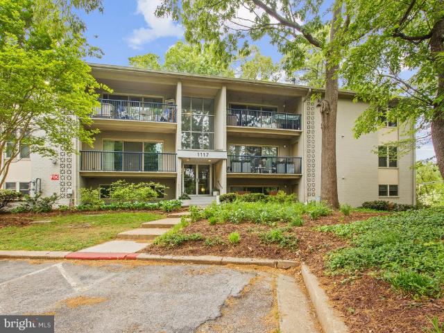 1117 Primrose Court # 301