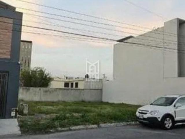 1117 Terreno en Venta en Residencial Anáhuac