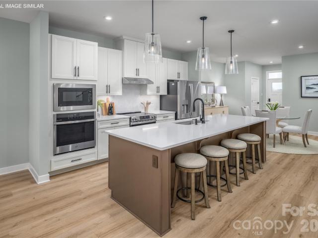 11182 Emerson Landing Drive