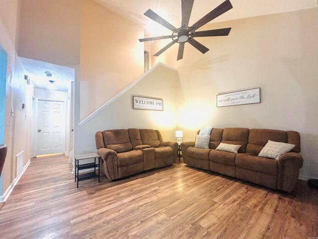 1118 Brookview Drive