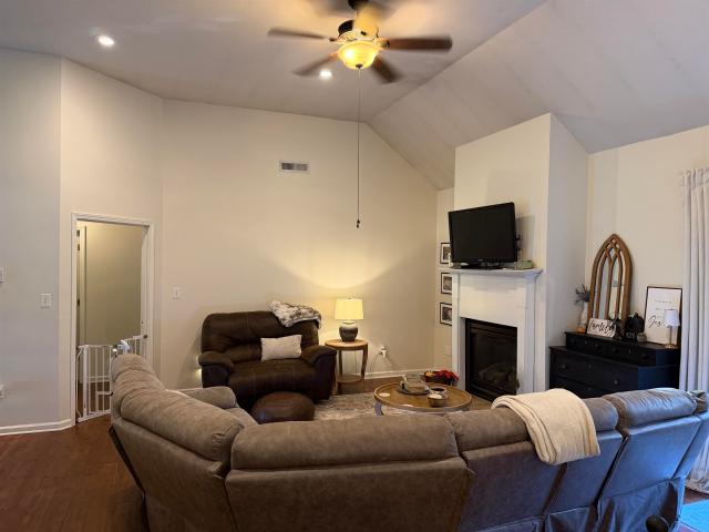 1118 casey springs cir