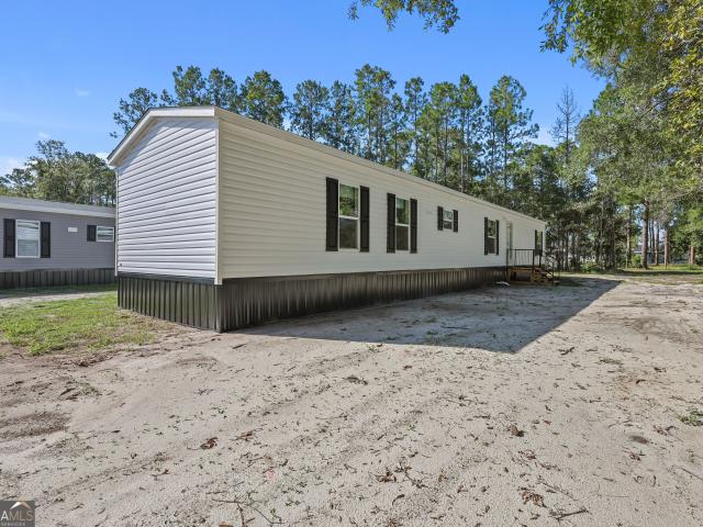 1118 East 121 Place