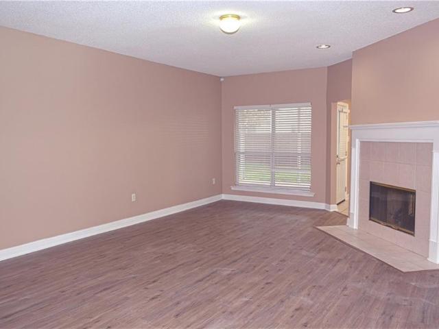 1118 Joy Drive