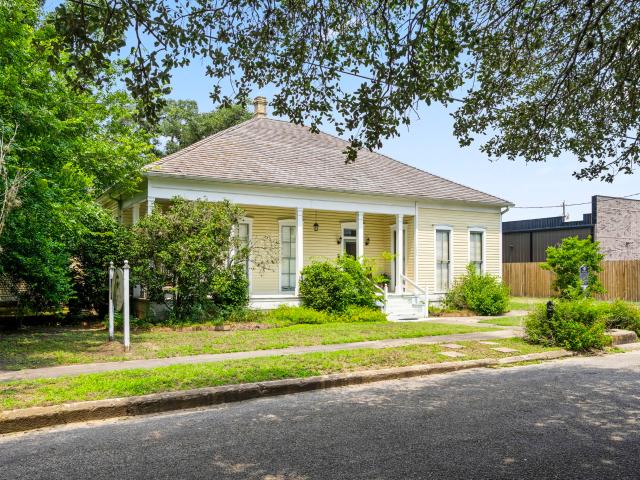 1118 Prairie Street