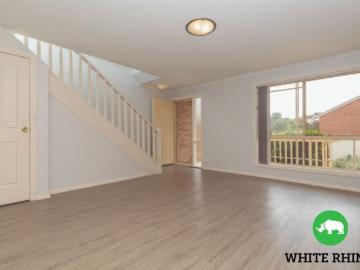 1/118 Tharwa Road, Queanbeyan