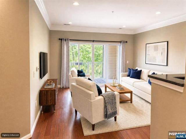 1118 Warrens Way
