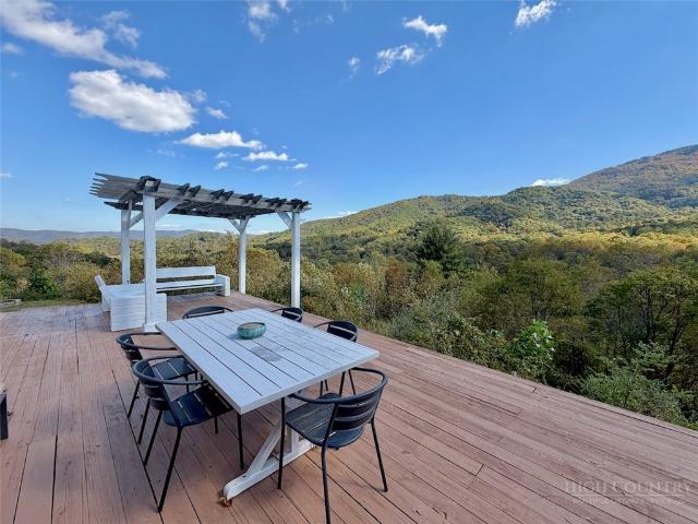 11190 NC Highway 105