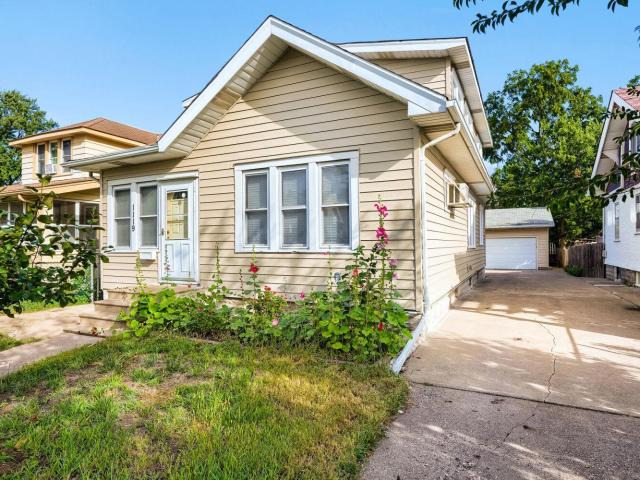 1119 Minnehaha Avenue W