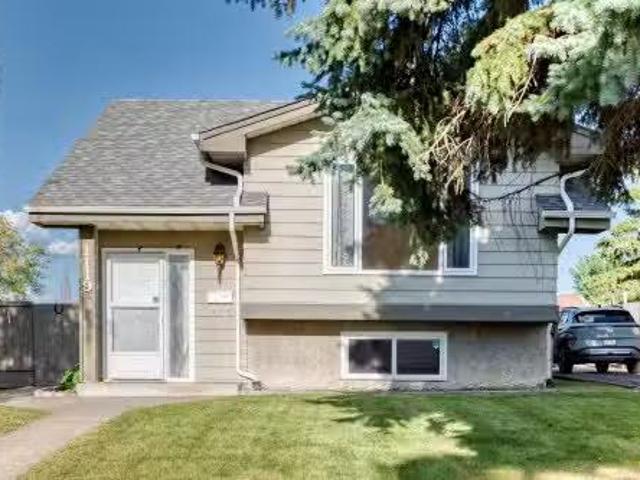 1119 38 Street Nw, Edmonton, AB, T6L 2K8 house for sale Lis.