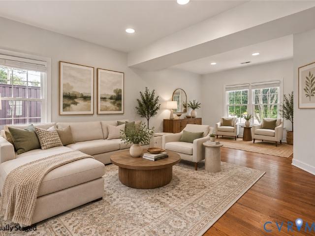 11100 Glen Hollow Court