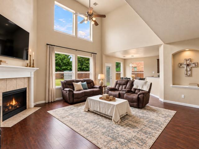11107 Canyon Crossing Lane
