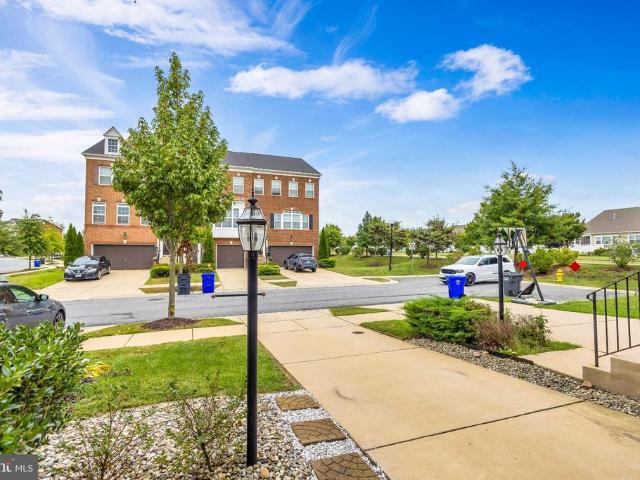11106 Siwanoy Place