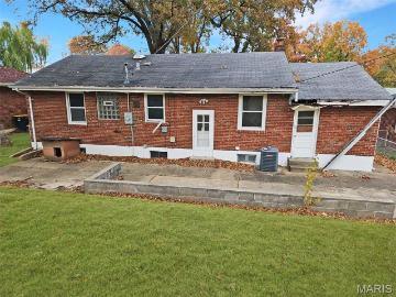 1110 Duenke Dr, St. Louis, MO 63137 | Compass