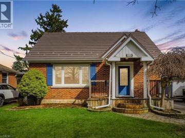 Preston, Cambridge, Ontario - Garden, Office room